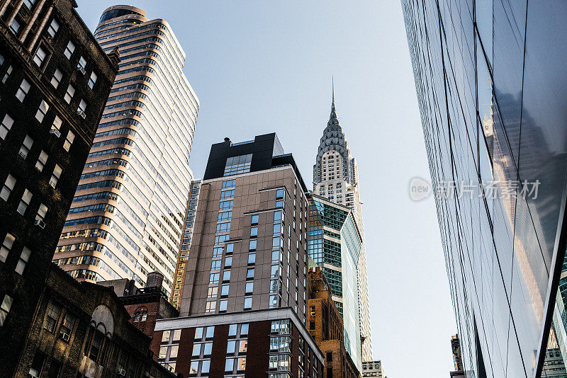 低角度的克莱斯勒大厦在纽约，美国