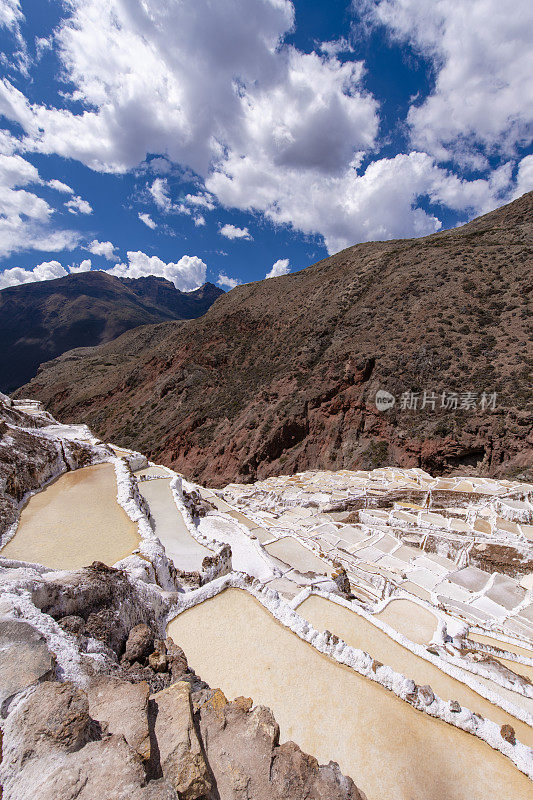 秘鲁马拉斯的圣谷盐矿