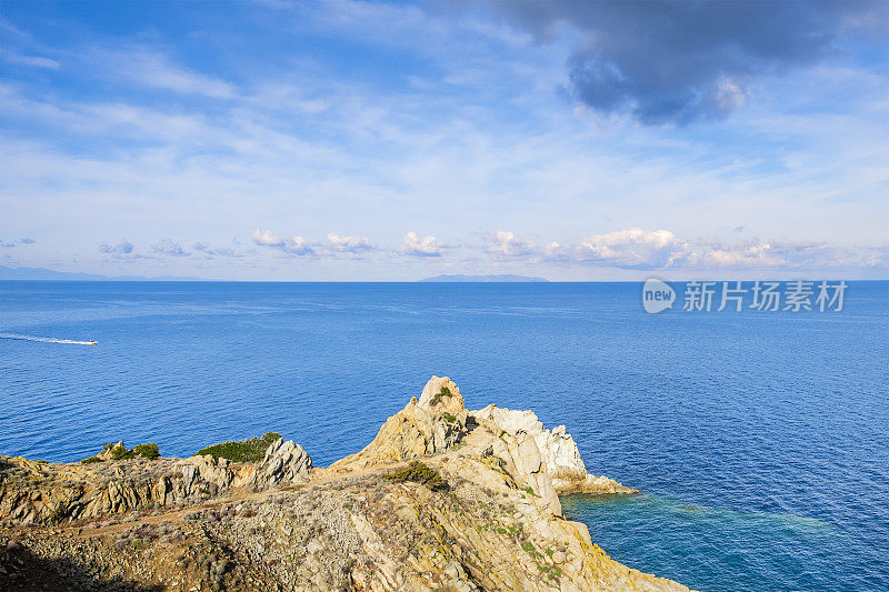 埃尔巴岛(意大利托斯卡纳群岛)的恩弗拉岛