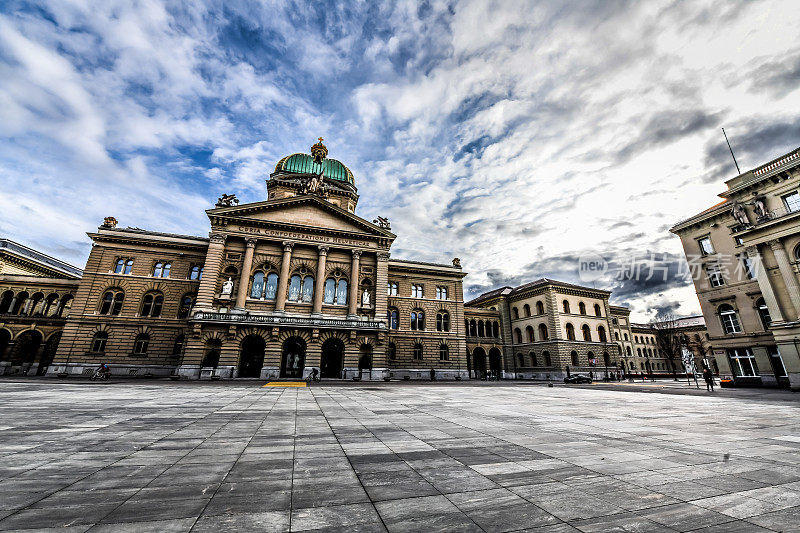 雄伟的建筑-联邦宫殿被称为瑞士议会大厦在伯尔尼，瑞士