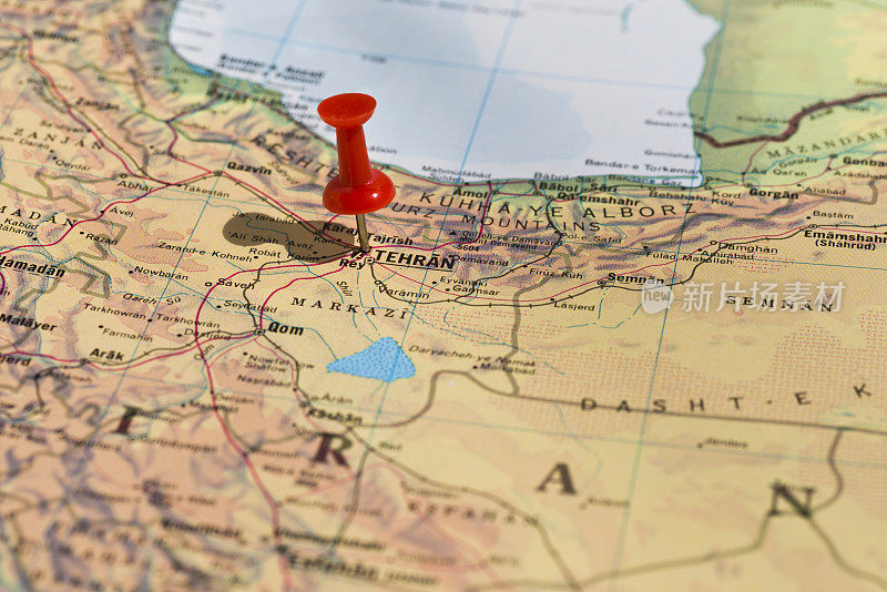 德黑兰在地图上用红色图钉标记
