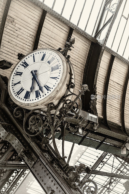 伦敦国王十字车站的历史性大钟