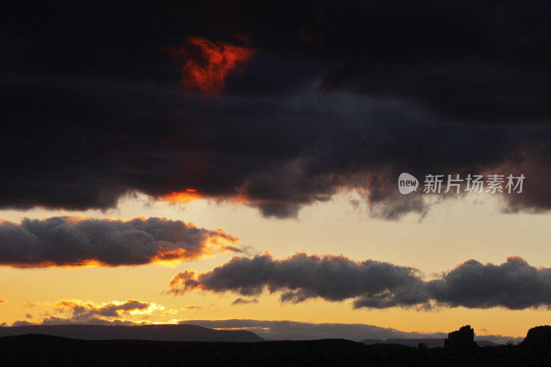 日落风暴云层积云天空