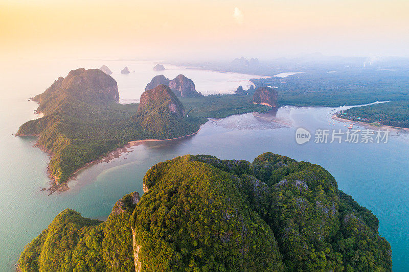 鸟瞰图拍摄热带美丽的海滩海与红树林在泰国南部