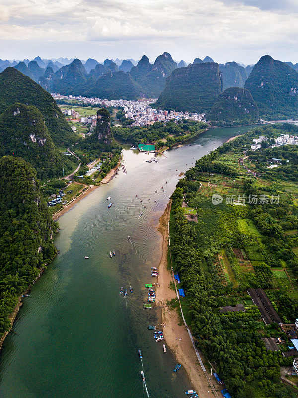 阳朔县与桂林漓江，鸟瞰图