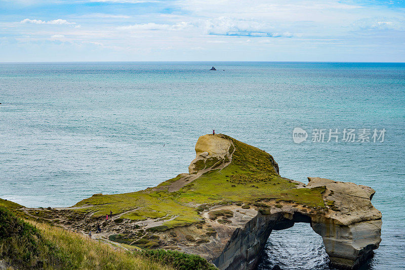 隧道海滩在新西兰南岛，达尼丁，新西兰