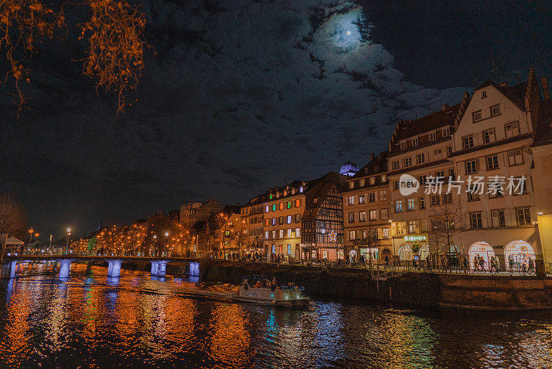 斯特拉斯堡的夜景