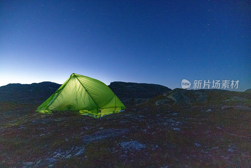 挪威巨魔山脉夜晚的帐篷