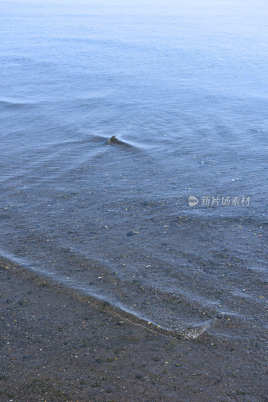 浅海海水表面纹理背景