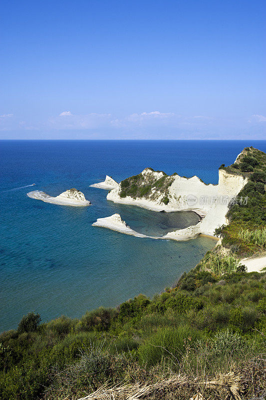 希腊科孚岛德拉蒂斯角的悬崖