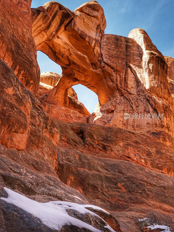 骷髅拱红色地质岩层，拱门国家公园