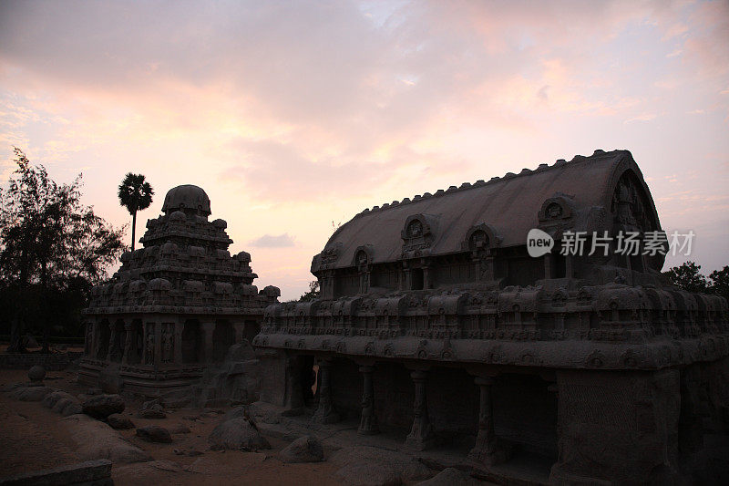 印度泰米尔纳德邦mahaalipuram的五拉塔