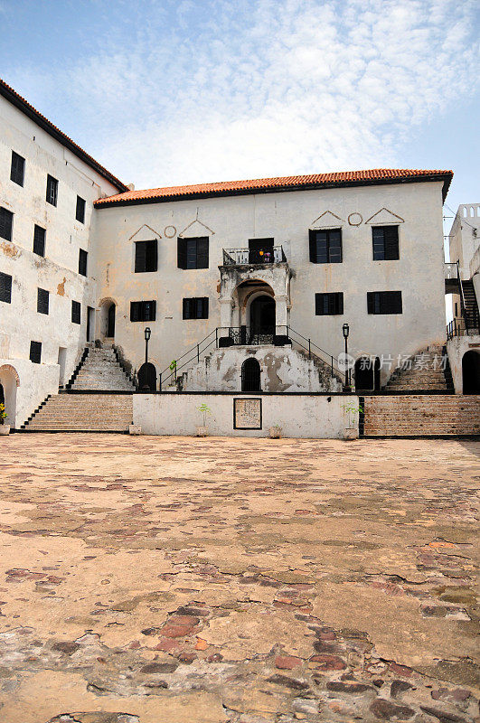 埃尔米纳，加纳:埃尔米纳城堡中央大厅