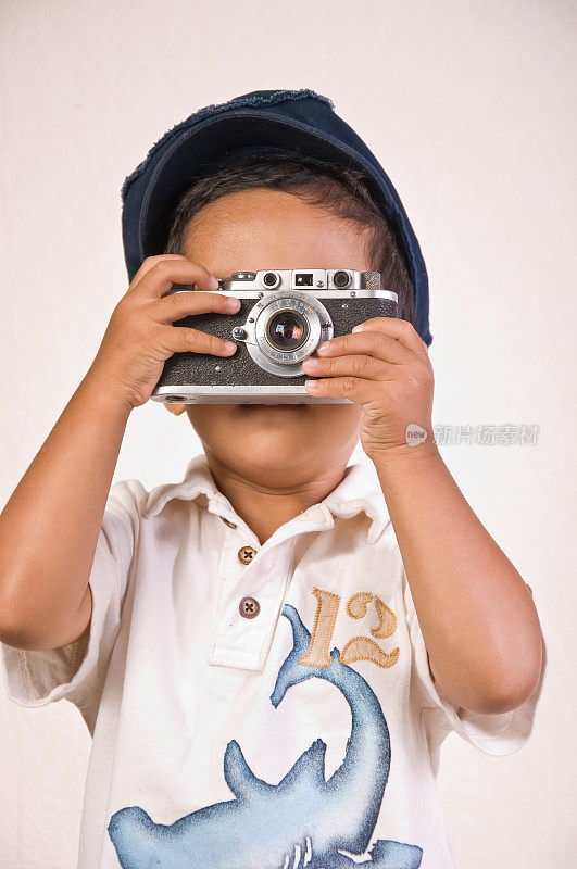 小摄影师与古董相机