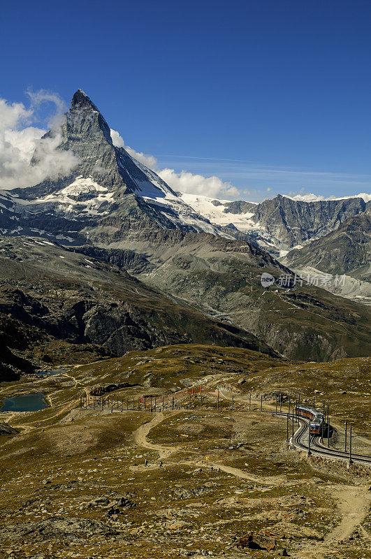 戈内格拉特铁路，马特洪峰为背景