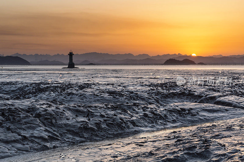 乐清湾日落海景。