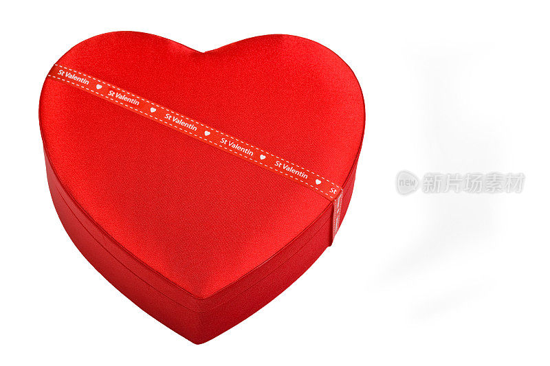 情人节心形糖果盒与红色蝴蝶结