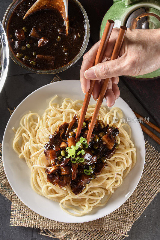 豆瓣酱面