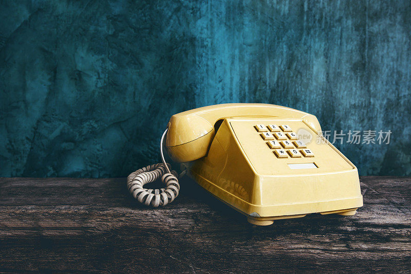 复古复古的办公室电话与按钮风格，老项目从1980-1990年，技术交流的商业在过去的概念