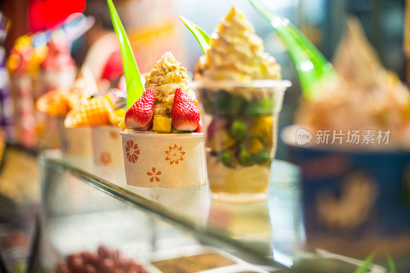 水果和冰淇淋杯，北京，中国，亚洲
