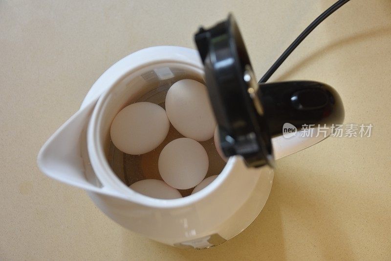用电水壶煮鸡蛋的创意