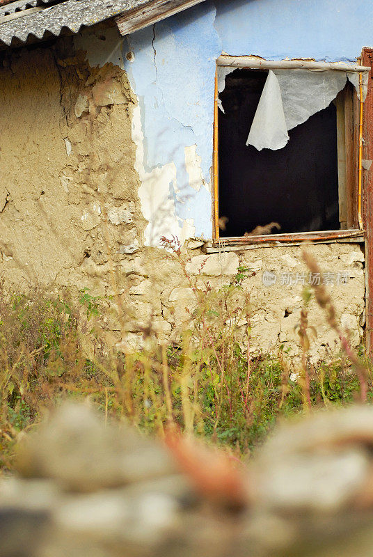 摩尔多瓦的贫困和农村生活。住在东欧的贫民窟里。