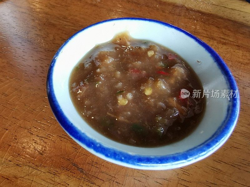 香辣鸡丝肉汁