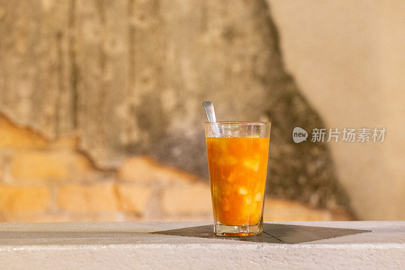 古巴水果鸡尾酒饮品