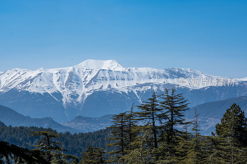 金牛座中部安塔利亚雪山