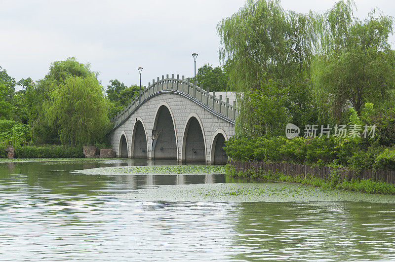 中国镇江景山寺曲桥