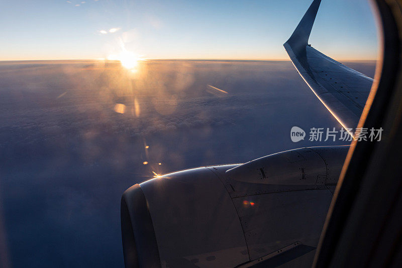 飞机窗景，空中旅行