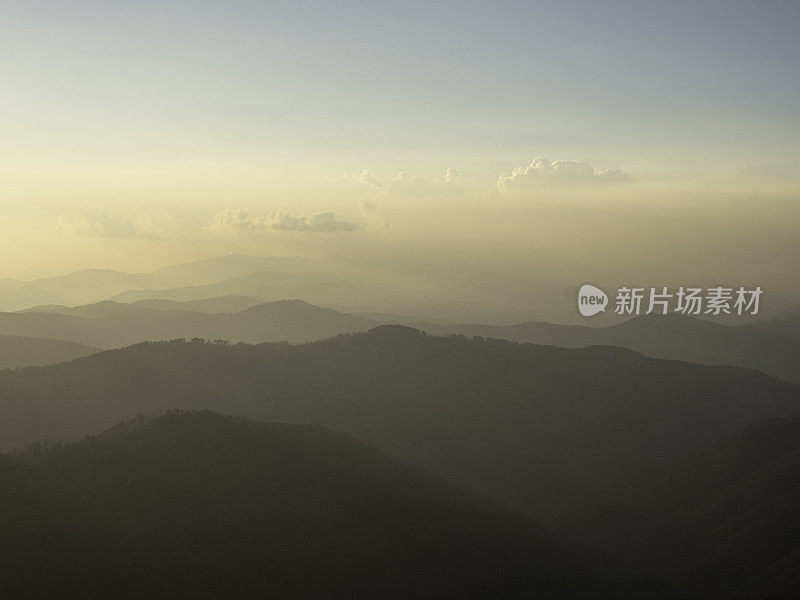 霍瑟姆山的日落