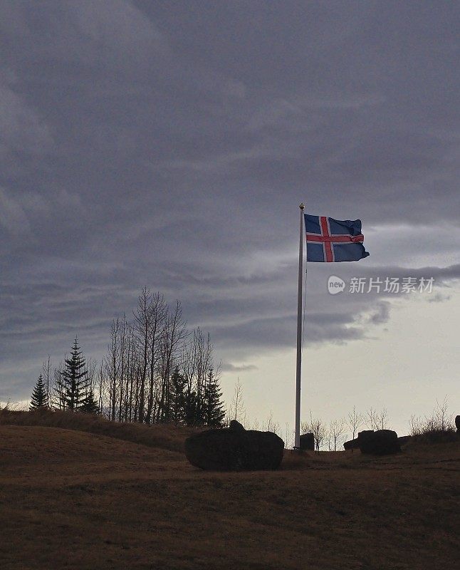盖歇尔附近的冰岛国旗