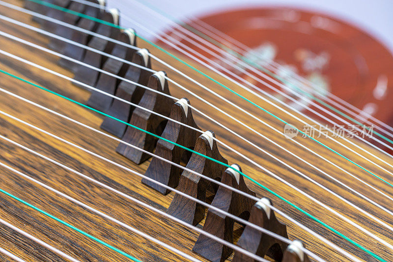 中国乐器——古筝