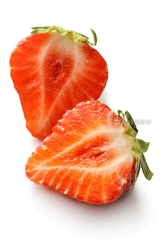 果实:白色背景上孤立的草莓