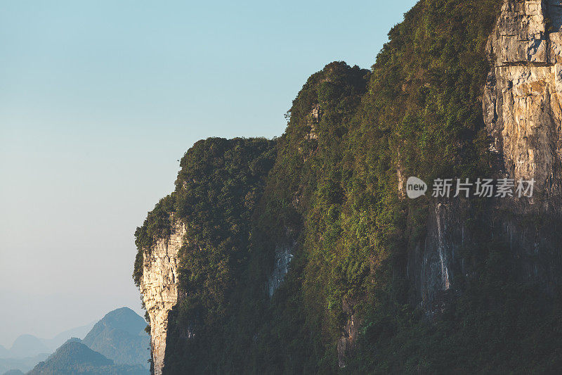 美丽的喀斯特山景观