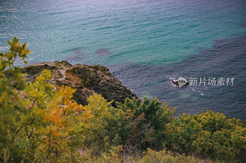 石头，海岸，亚速海，蓝色的海，水。克里米亚