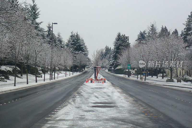 贝尔维尤路的雪天