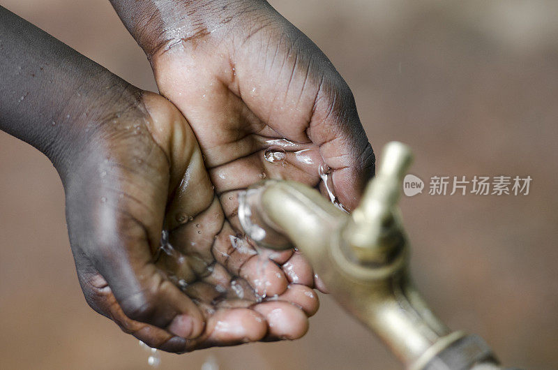 乞求水-非洲的水项目