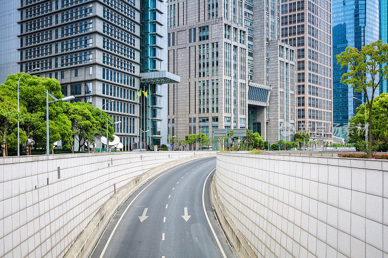 城市及隧道入口