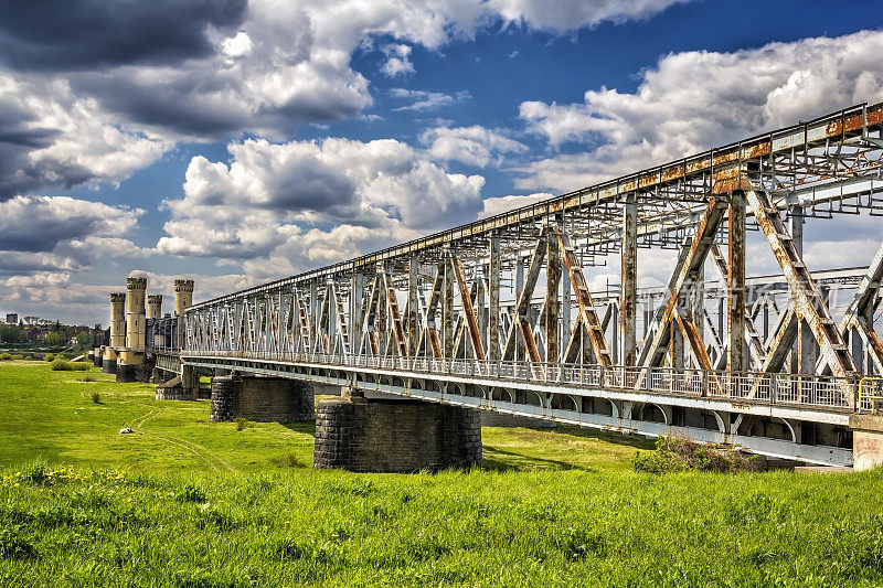 波兰Tczew的旧铁路桥