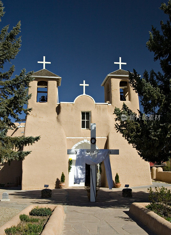 旧金山德阿西西教堂和十字道，新墨西哥州