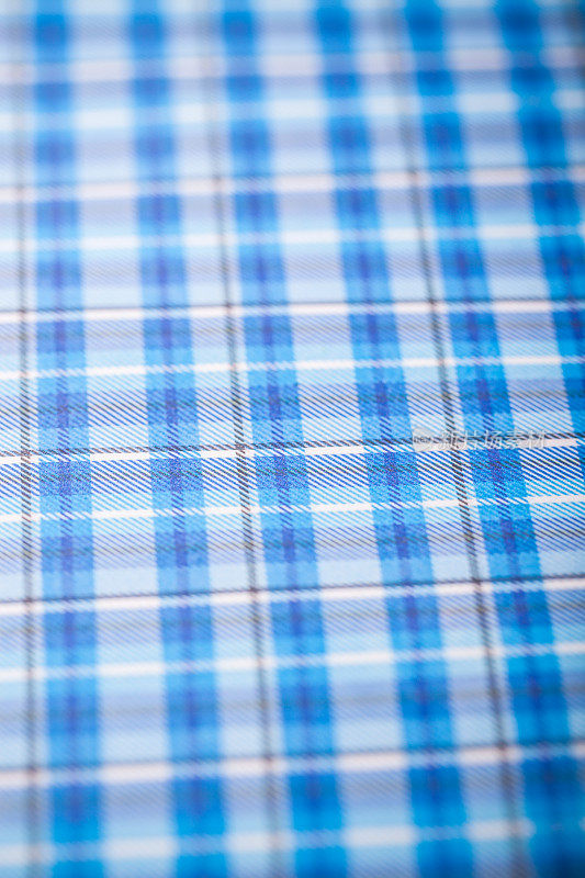 蓝色的桌布条纹