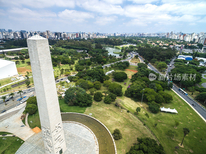 巴西圣保罗伊比拉普埃拉公园São保罗的方尖碑