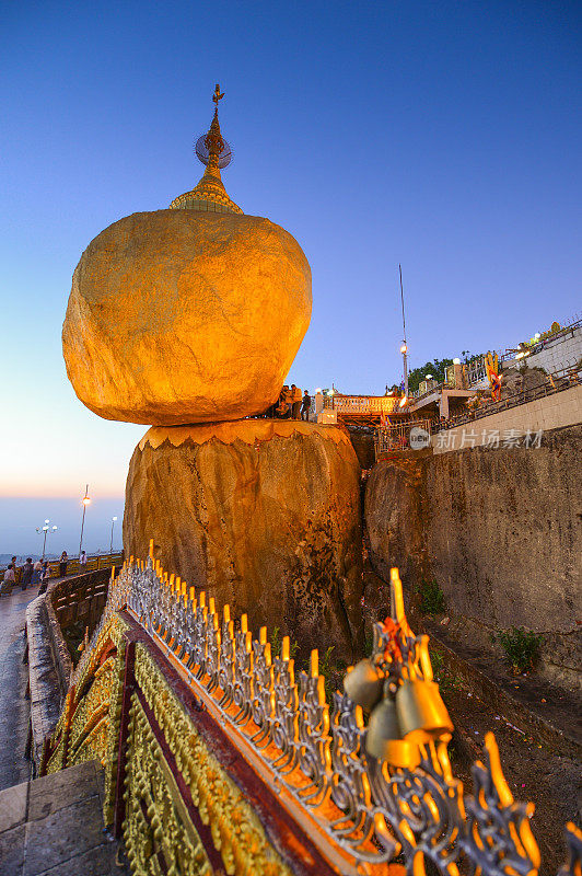 金岩缅甸大金塔寺