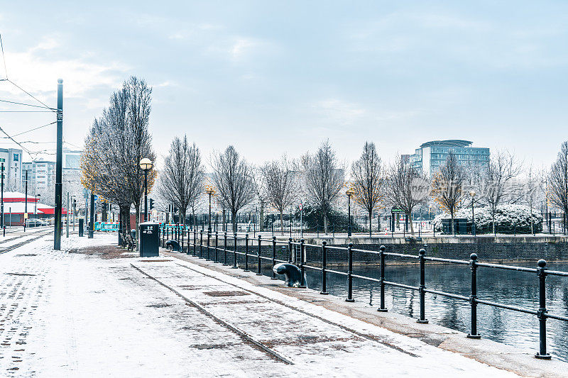 英国曼彻斯特12月下雪