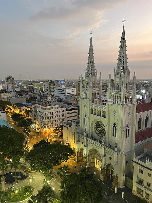 瓜亚基尔市中心的瓜亚基尔大教堂，瓜亚基尔省，厄瓜多尔，南美洲。