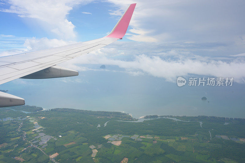 鸟瞰图从飞机上看到trang海滩海洋自然热带岛屿在泰国南部