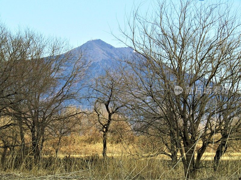 日本。2月。蓝山筑波。