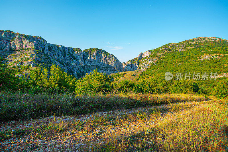 塞尔维亚东部的巴尔干山脉景观